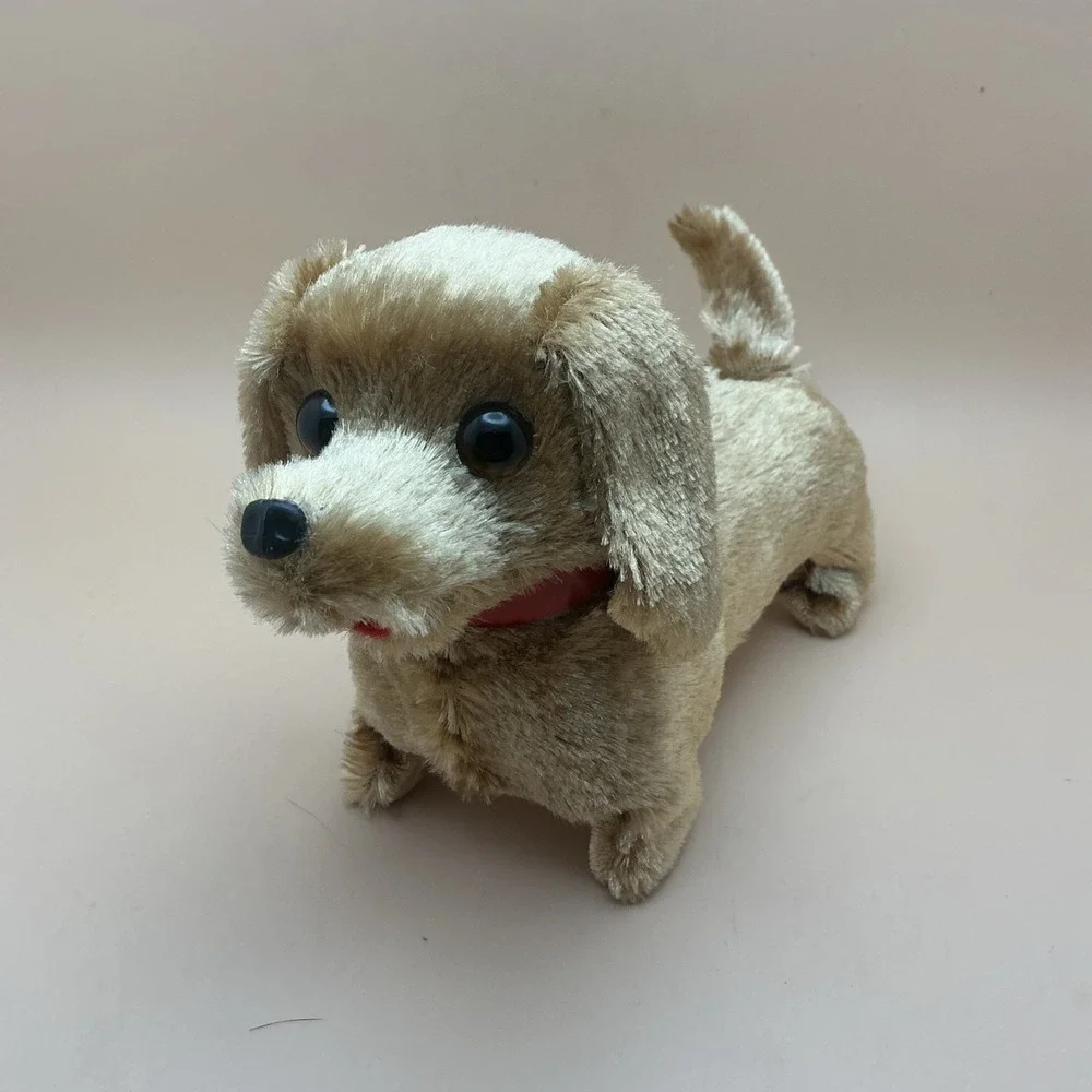 Vintage Battery Operated Walking Barking Dachshund Dog Toy Plush Works Amber Eye